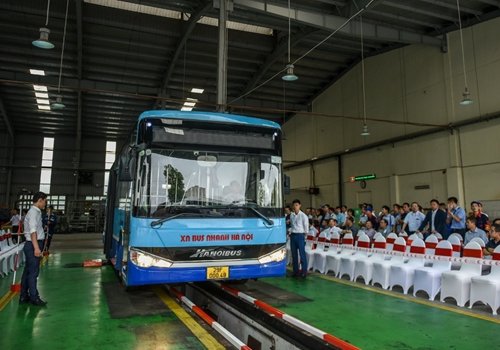 Tổ chức hội thi bảo dưỡng, sửa chữa xe buýt năm 2022
